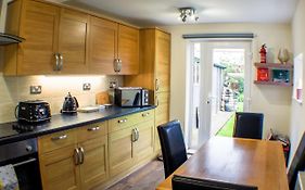 18 Sea View Close